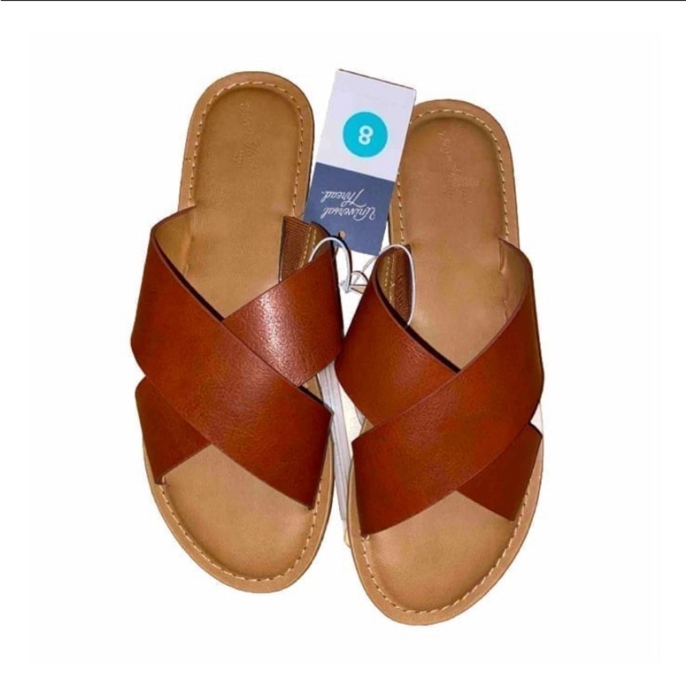Women’s (8) Universal Thread Cognac Sandals. New With Tags.